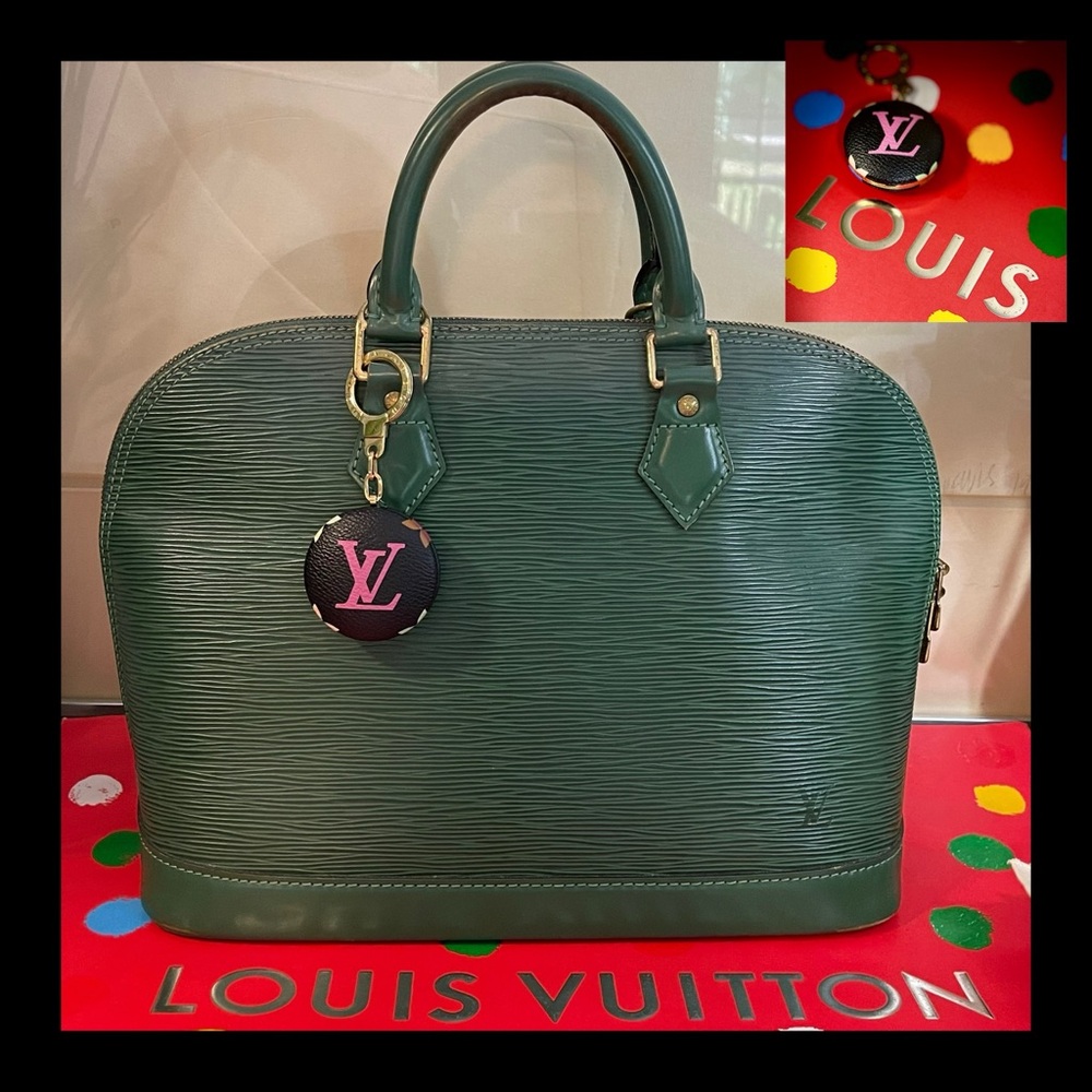 Louis Vuitton Astropill Multicolor Light Up Key Chain or Bag Charm - Picture 8 of 16